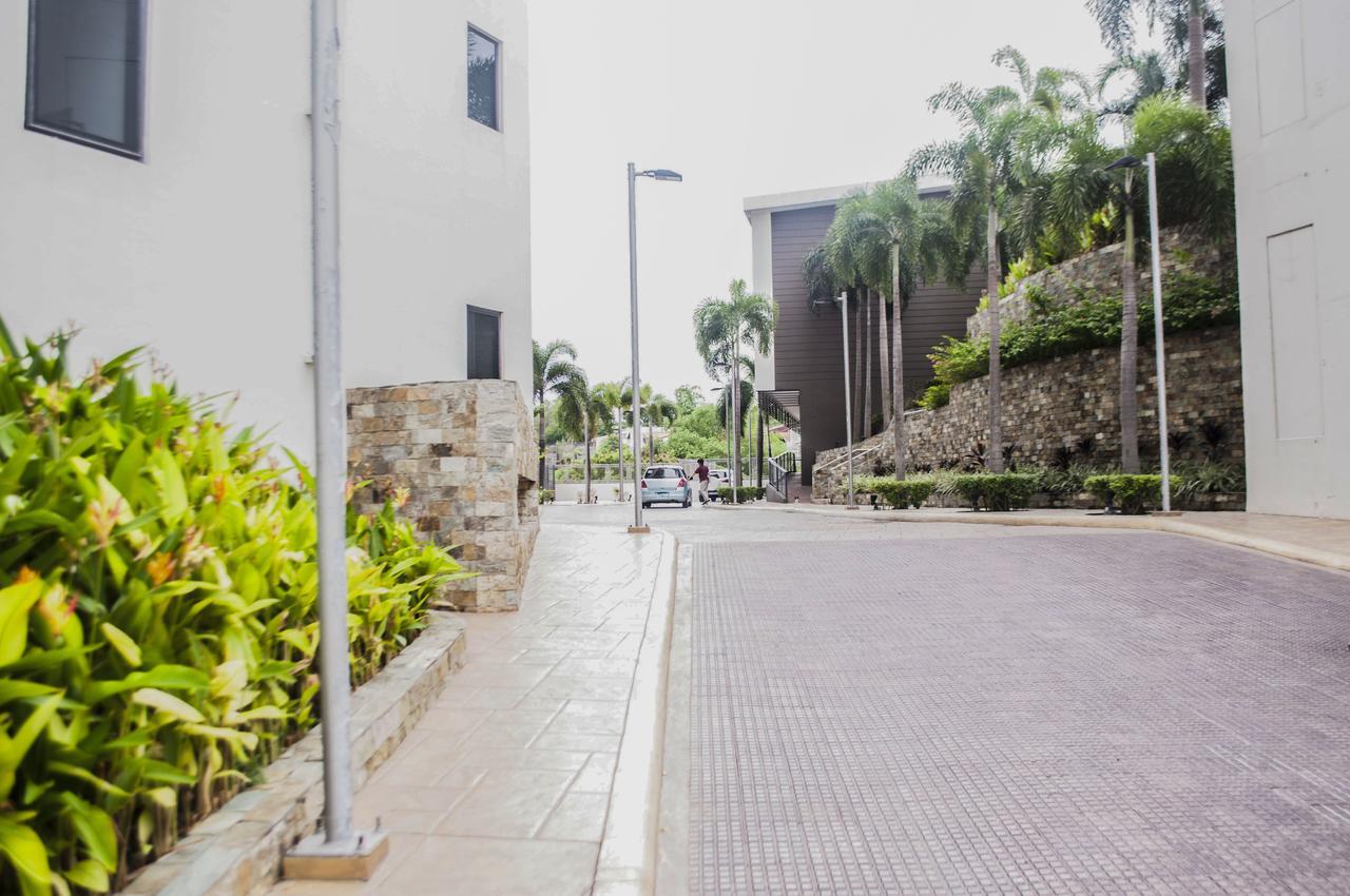 Titan At The Levels Alabang